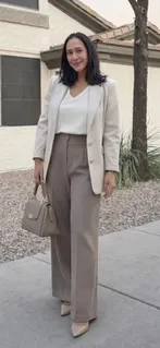 Lannie Seibold Headshot